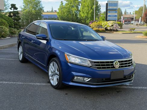 Used 2017 Volkswagen Passat 3.6 SEL Premium FWD image 1