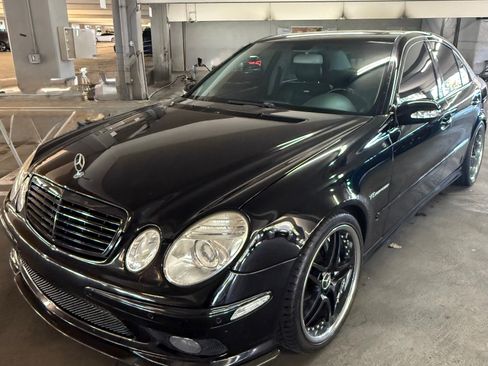 Used 2005 Mercedes-Benz E 55 AMG Sedan image 4