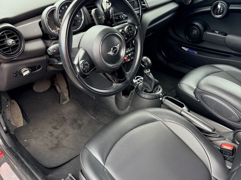 Used 2016 MINI Cooper 2-Door Hardtop image 12