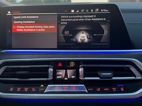 Used 2020 BMW X7 M50i AWD/4WD image 27