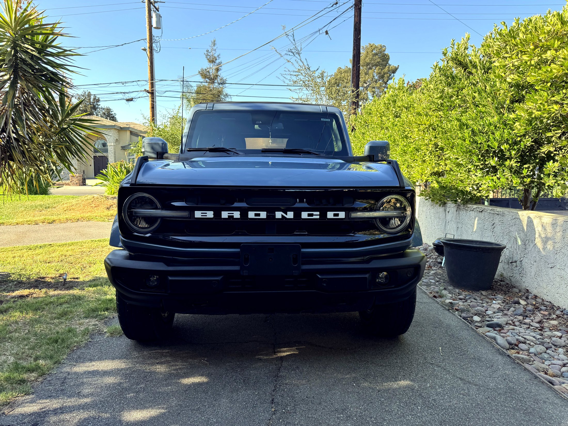 Used 2023 Ford Bronco Outer Banks AWD/4WD image 1