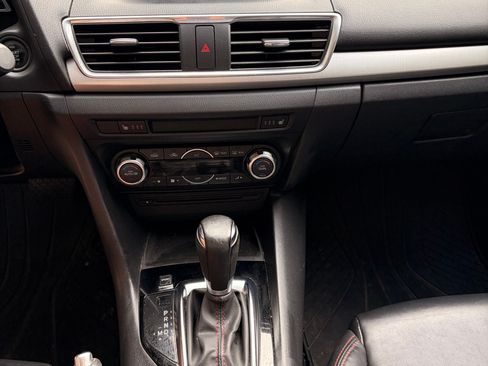 Used 2014 MAZDA MAZDA3 s Touring FWD image 16