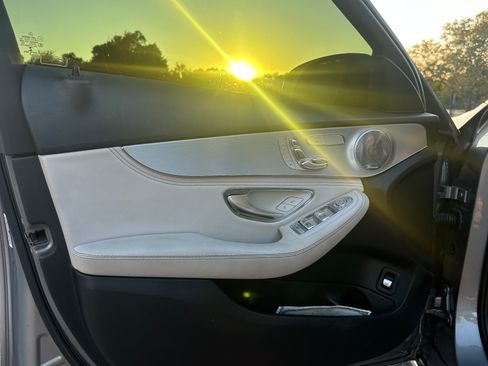 Used 2015 Mercedes-Benz C 300 Sedan image 25