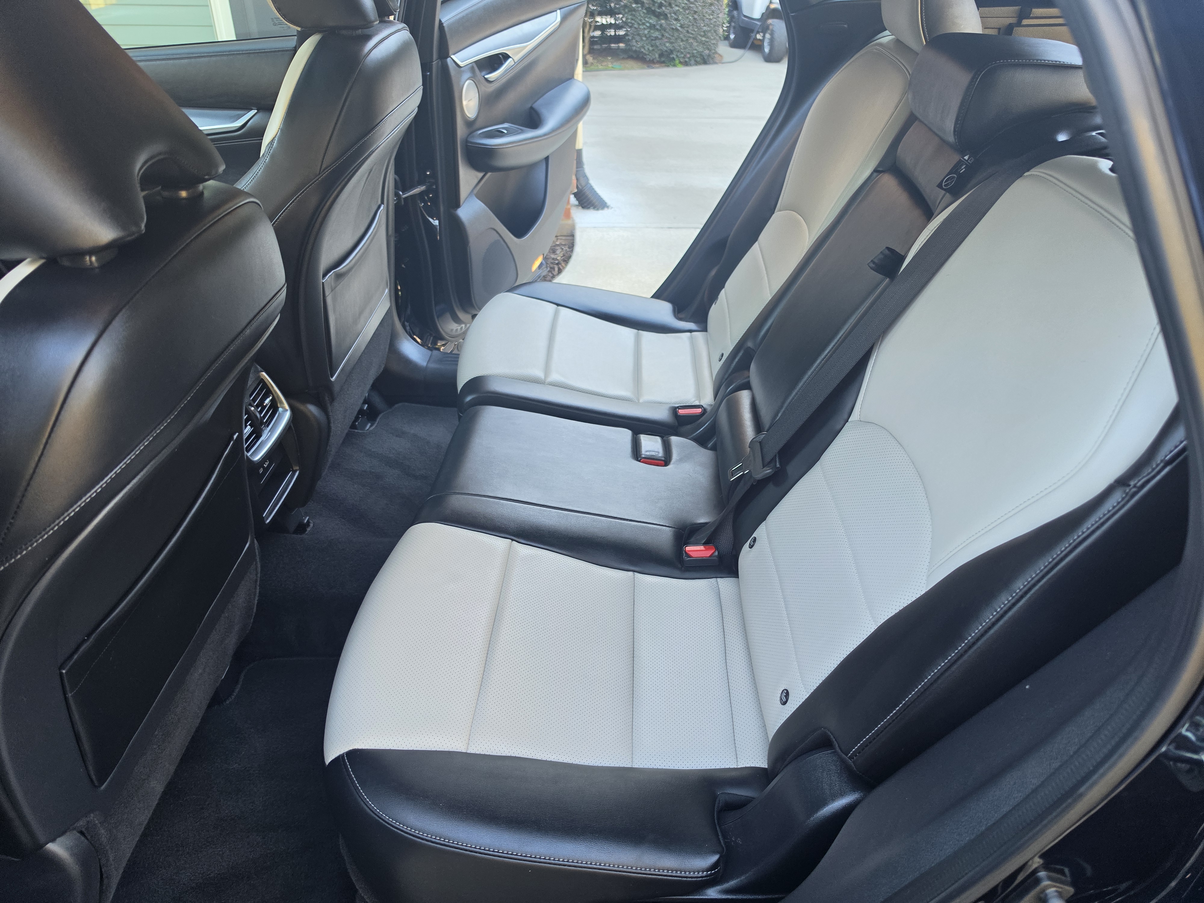 Used 2023 INFINITI QX55 Essential AWD/4WD image 13
