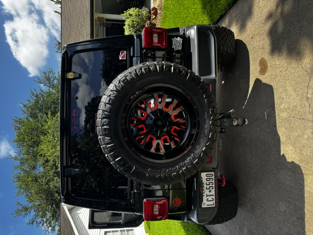 Used 2018 Jeep Wrangler Unlimited Rubicon AWD/4WD image 26