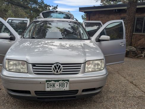 Used 2002 Volkswagen Jetta GLS image 1