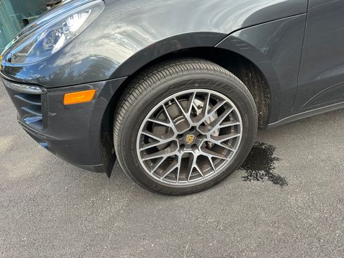 Used 2017 Porsche Macan S image 9