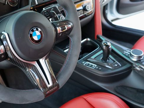 Used 2018 BMW M4 Coupe image 17