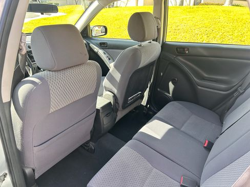 Used 2006 Toyota Matrix image 12