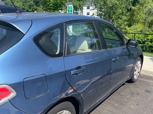 Used 2010 Subaru Impreza 2.5i image 9
