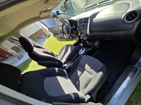 Used 2014 Nissan Versa SL w/ Tech Package image 10