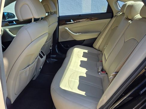 Used 2017 Hyundai Sonata Limited w/ Ultimate Package 04 image 9
