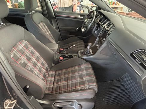 Used 2019 Volkswagen GTI S w/ Driver Assistance Package image 9