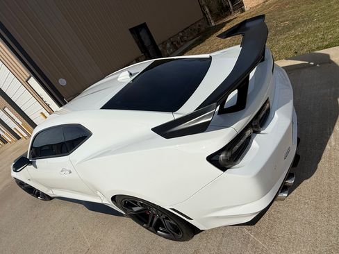 Used 2021 Chevrolet Camaro SS image 2