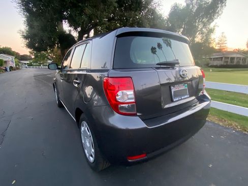 Used 2010 Scion xD FWD image 5