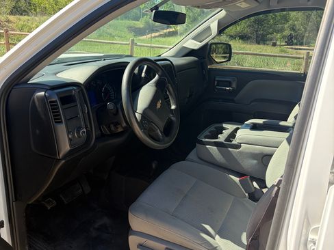 Used 2017 Chevrolet Silverado 1500 W/T w/ Trailering Package AWD/4WD image 13