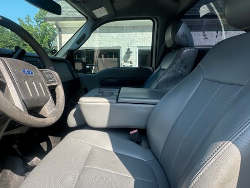 Used 2013 Ford F250 XL w/ XL Value Pkg AWD/4WD image 10