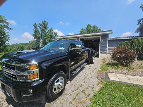 Used 2019 Chevrolet Silverado 3500 High Country image 5