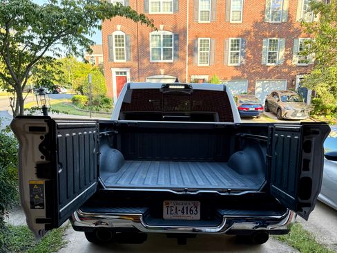 Used 2023 RAM 1500 Limited image 13