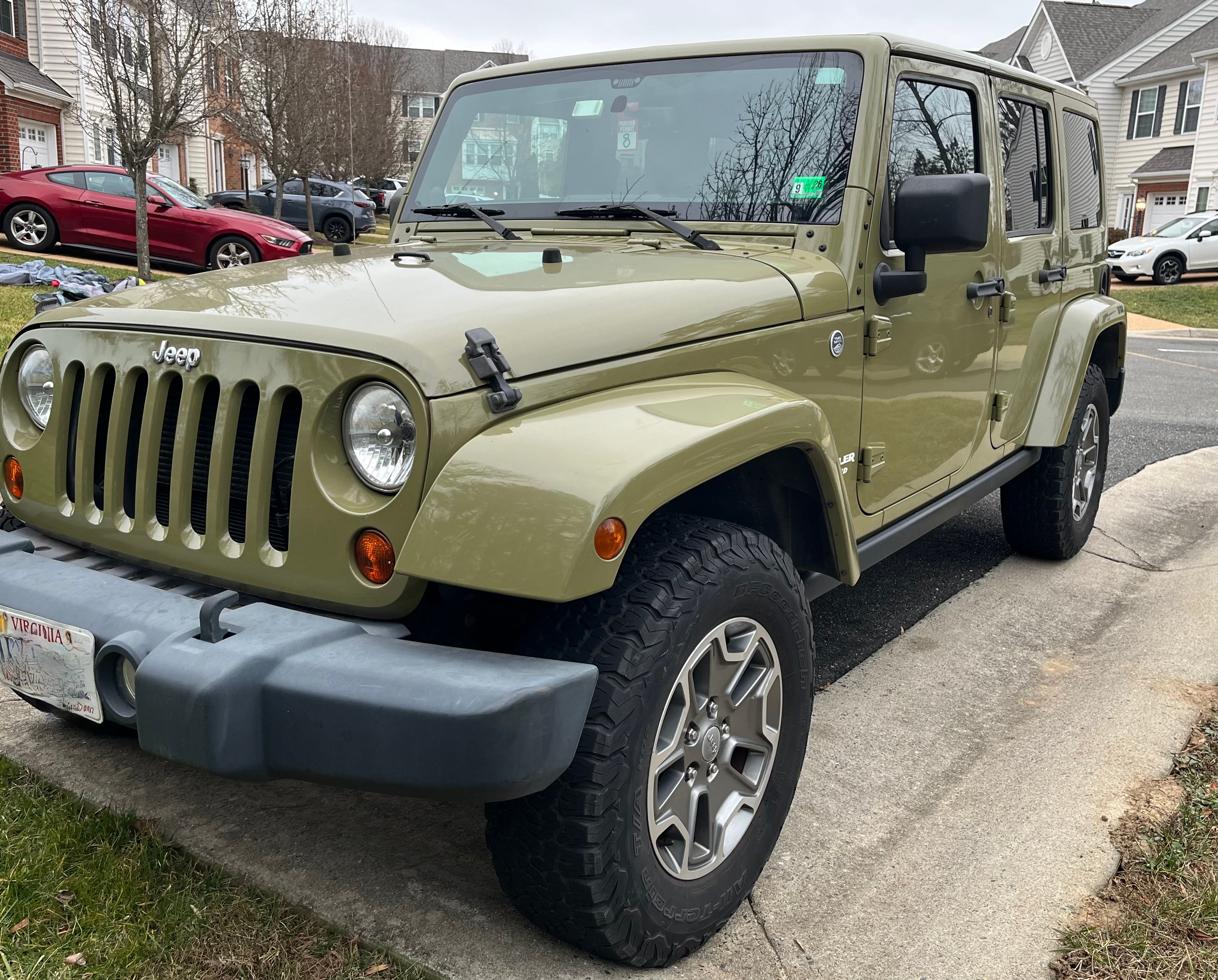 Used 2013 Jeep Wrangler Unlimited Rubicon w/ Connectivity Group AWD/4WD image 5