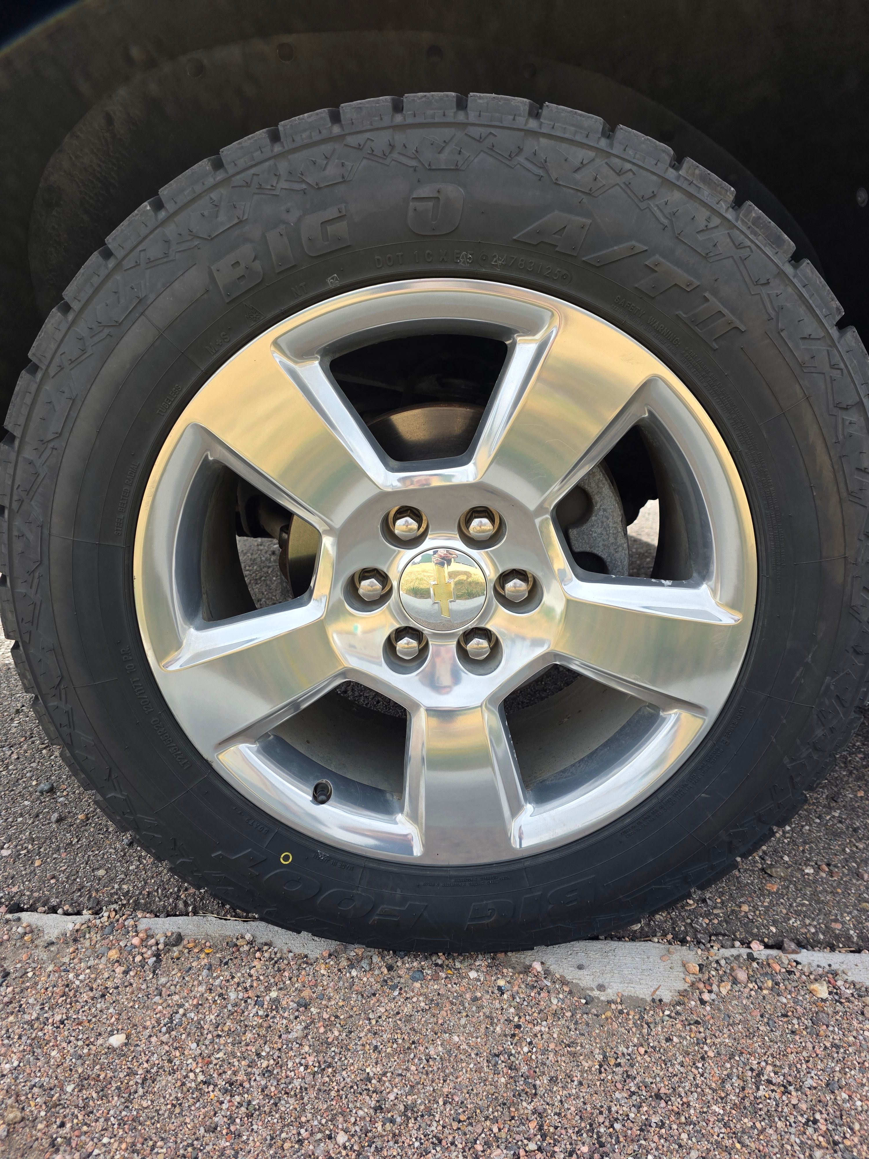 Used 2017 Chevrolet Suburban LS AWD/4WD image 8