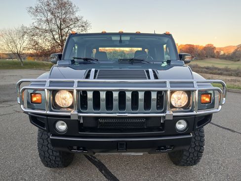 Used 2005 HUMMER H2 SUT w/ Preferred Equipment Group image 12