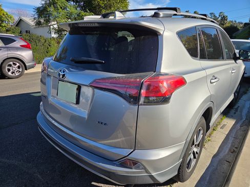 Used 2017 Toyota RAV4 XLE image 5