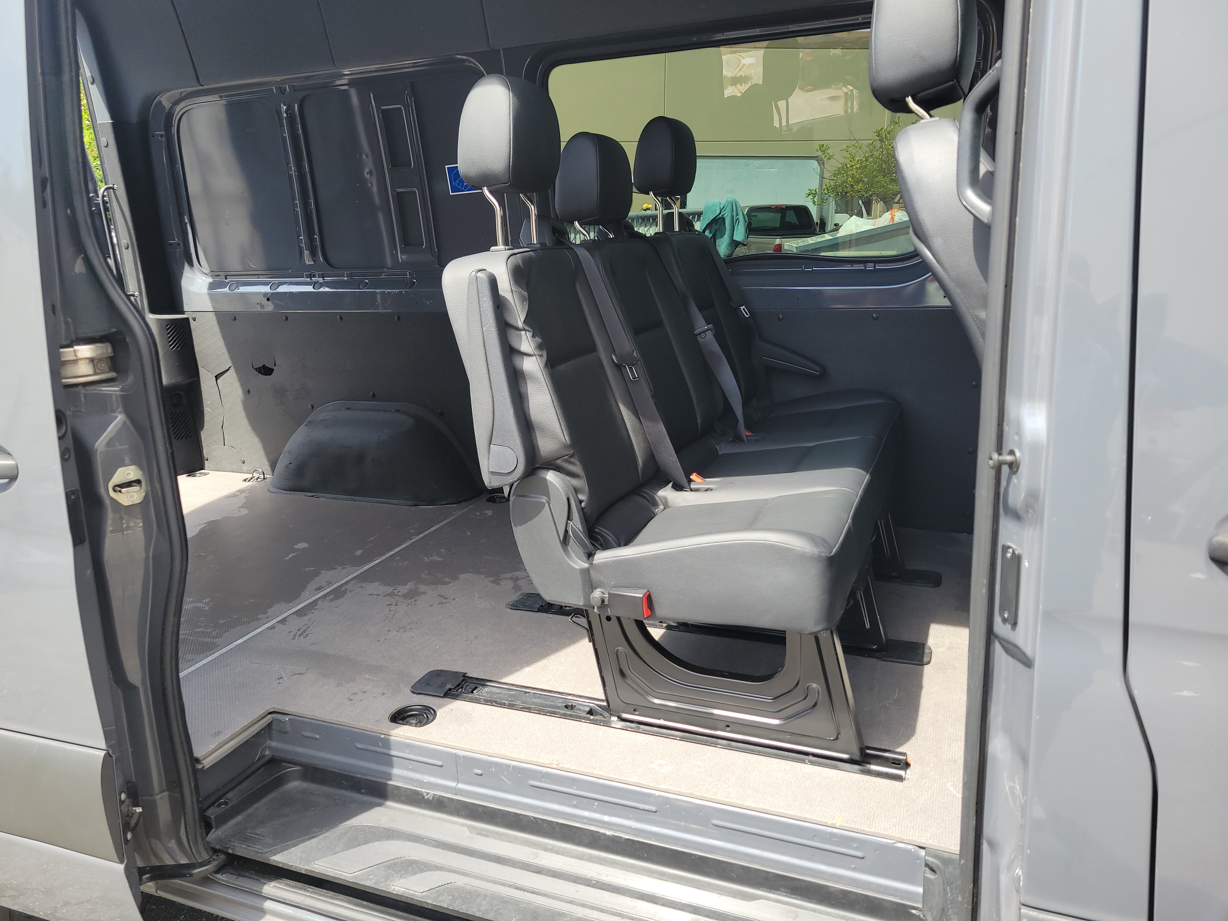 Used 2021 Mercedes-Benz Sprinter 2500 image 15