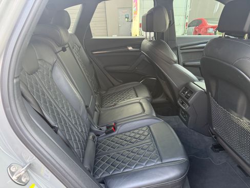 Used 2021 Audi SQ5 Premium Plus w/ Premium Plus Package AWD/4WD image 8