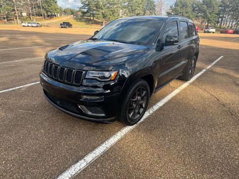 Used 2020 Jeep Grand Cherokee Limited X image 2