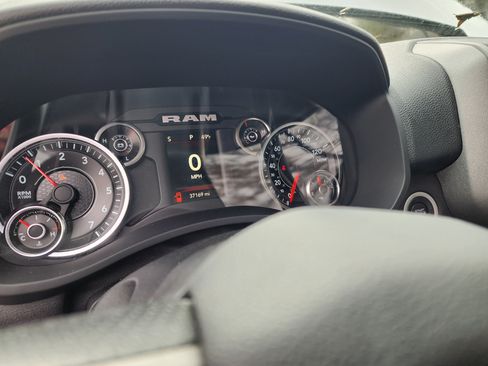 Used 2020 RAM 3500 Tradesman w/ Chrome Appearance Group image 8