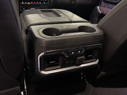 Used 2021 GMC Sierra 2500 Denali w/ Denali Ultimate Package AWD/4WD image 24