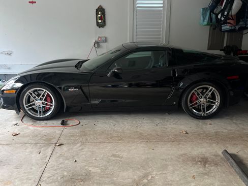 Used 2008 Chevrolet Corvette Z06 w/ Preferred Equipment Group image 10