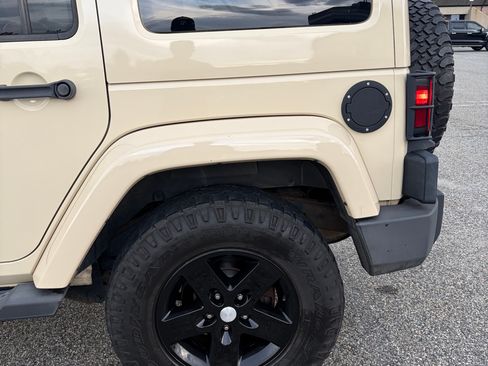 Used 2011 Jeep Wrangler Unlimited Sport AWD/4WD image 9