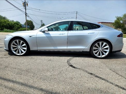 Used 2013 Tesla Model S Performance image 5