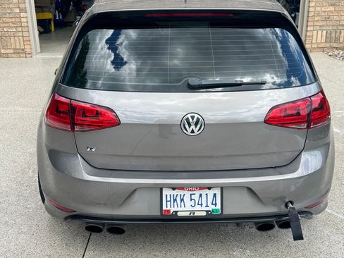 Used 2016 Volkswagen Golf 4-Door AWD/4WD image 6