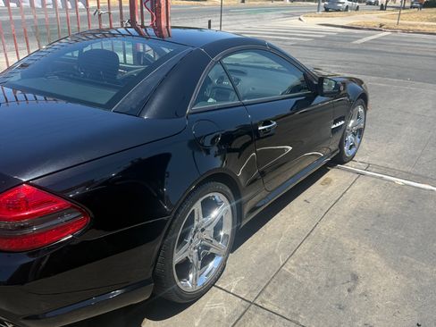 Used 2012 Mercedes-Benz SL 550 image 15