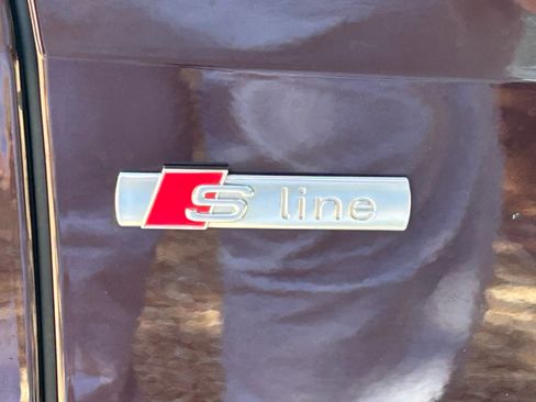 Used 2021 Audi A8 L 4.0T image 10