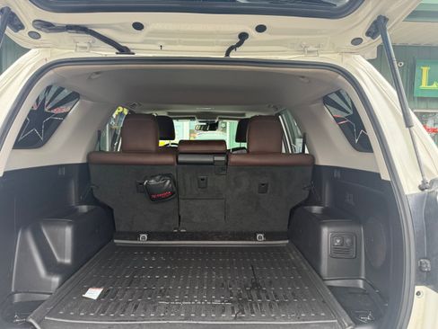 Used 2023 Toyota 4Runner Limited image 9