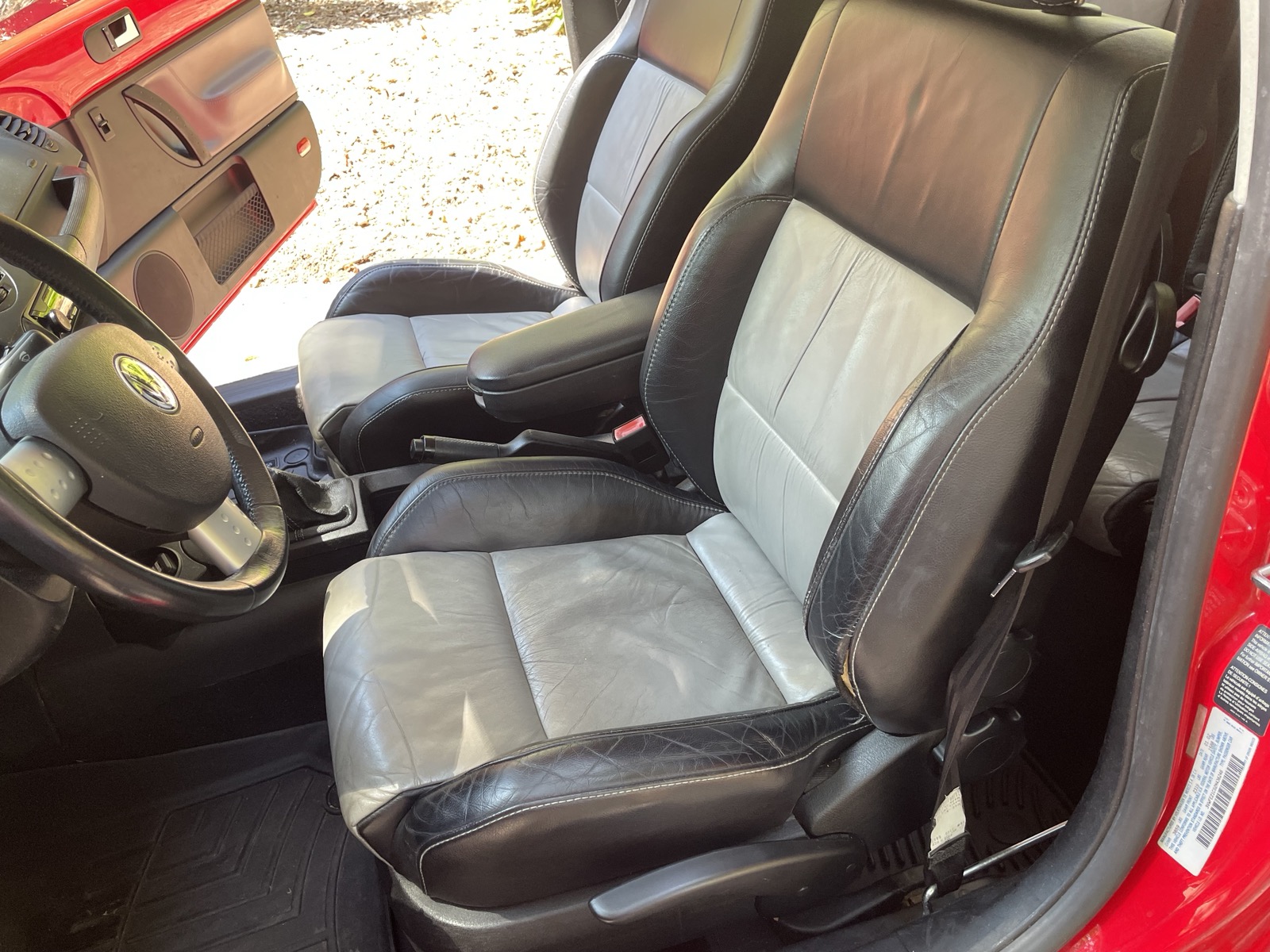 Used 2002 Volkswagen Beetle S FWD image 9