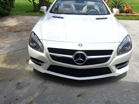 Used 2015 Mercedes-Benz SL 400 w/ Premium I Package image 5