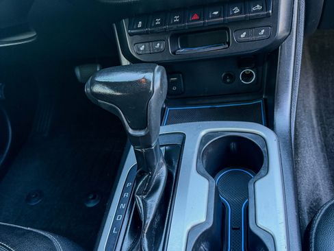 Used 2018 Chevrolet Colorado ZR2 w/ LPO, Gearon Bar Package image 11