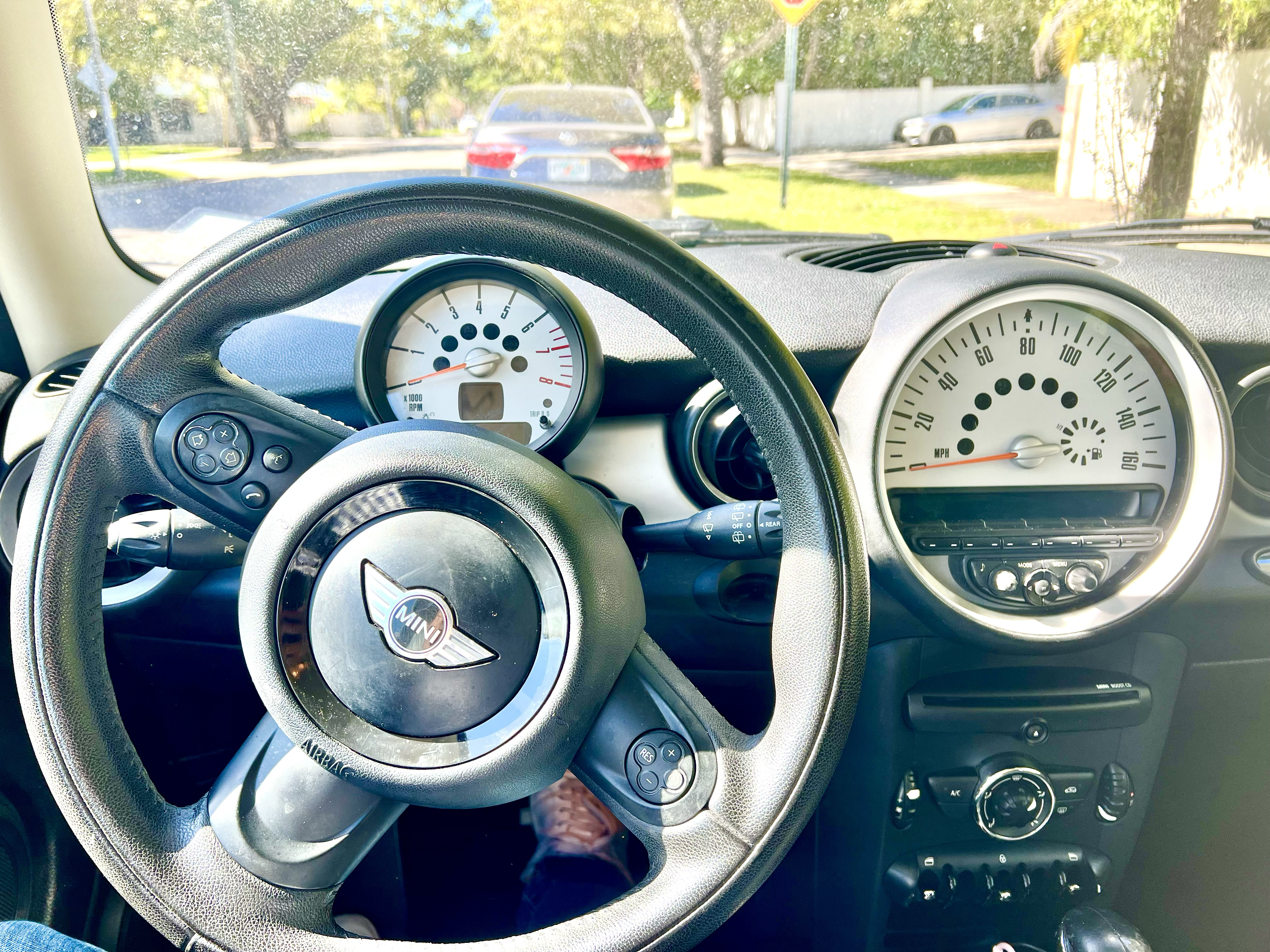 Used 2013 MINI Cooper Clubman FWD image 13