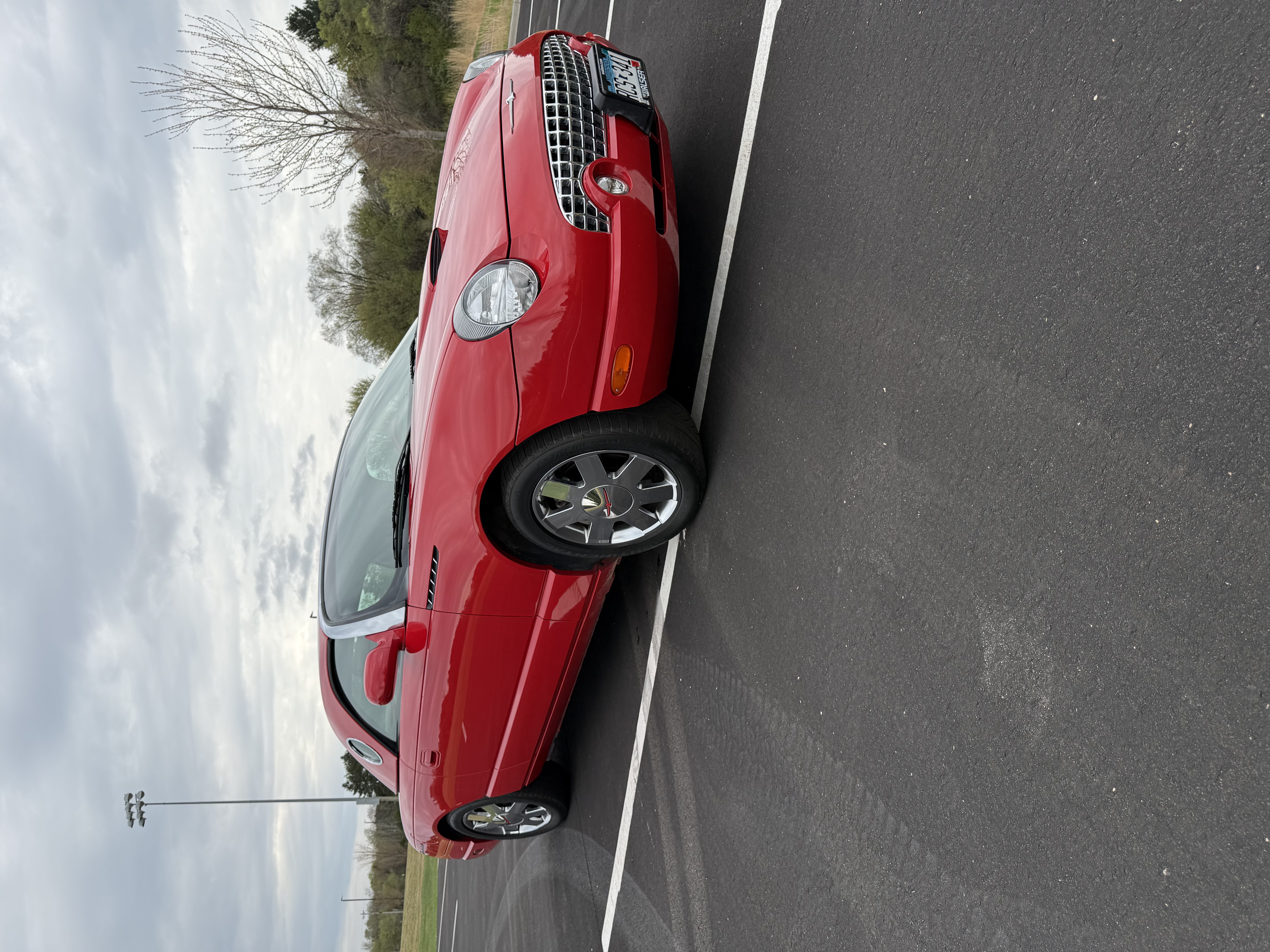 Used 2002 Ford Thunderbird RWD image 4