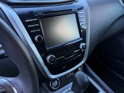 Used 2019 Nissan Murano S w/ Cargo Package FWD image 4