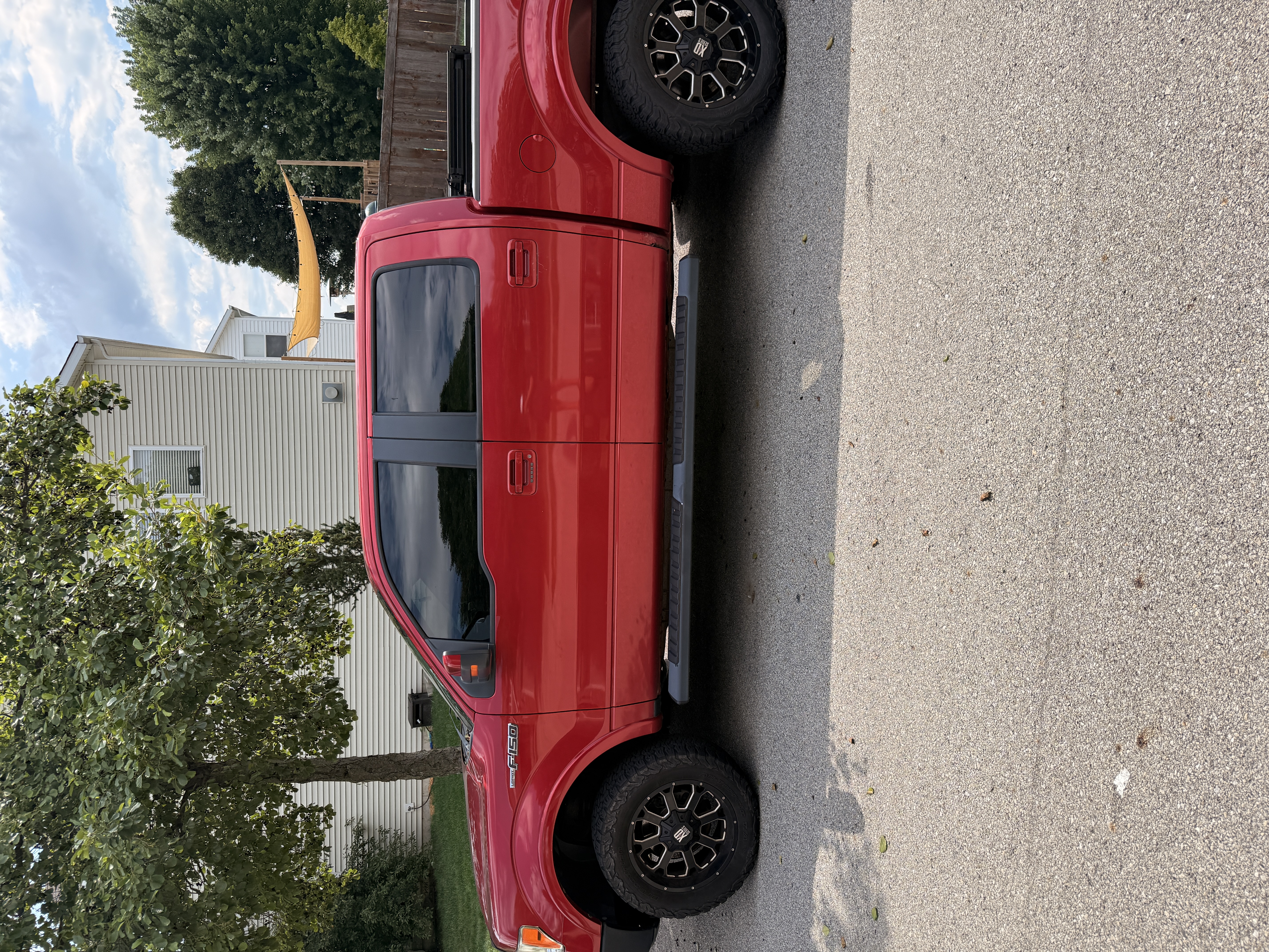 Used 2012 Ford F150 Lariat AWD/4WD image 1