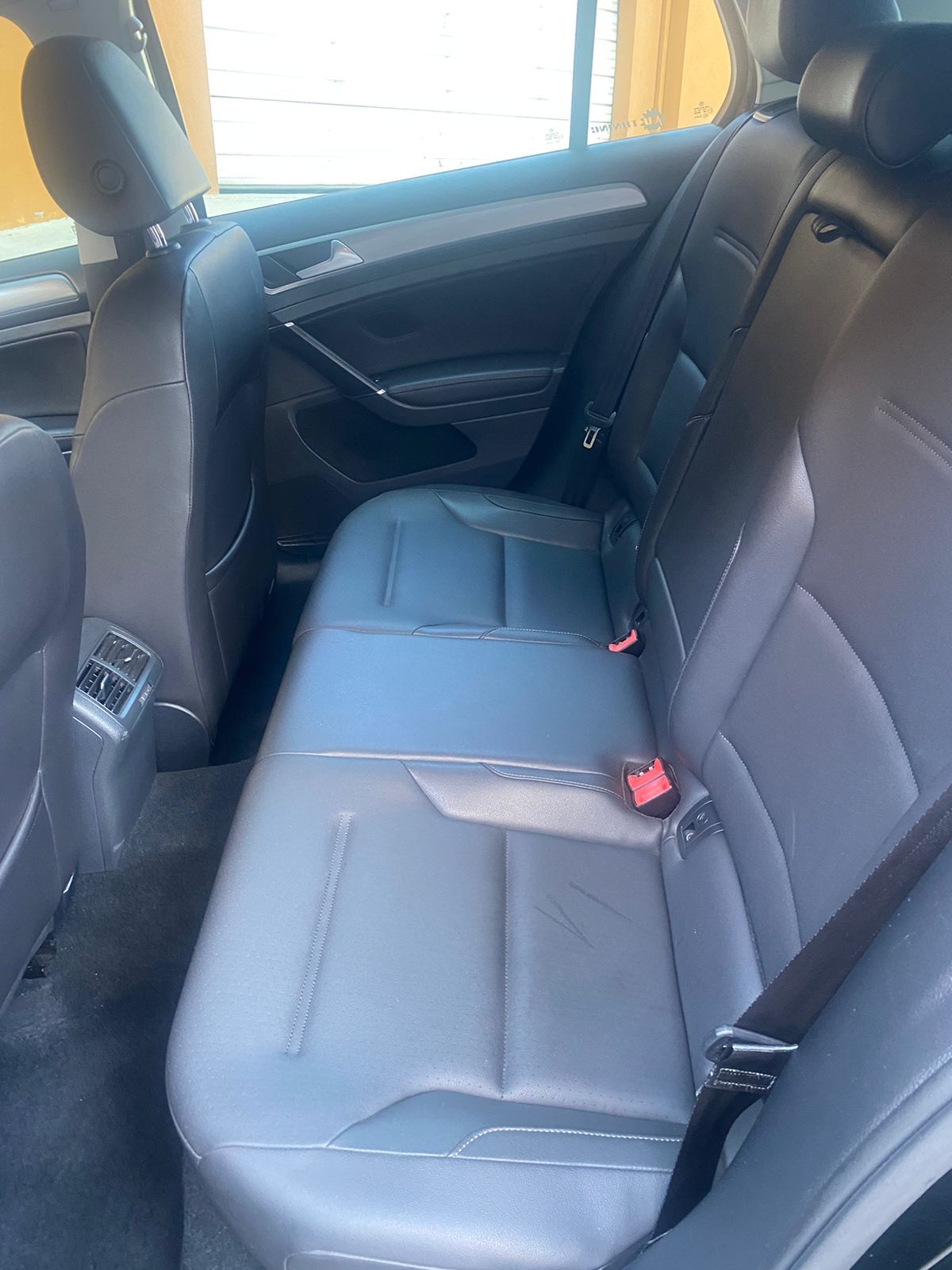 Used 2015 Volkswagen Golf S FWD image 12