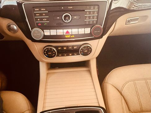 Used 2018 Mercedes-Benz GLE 350 image 14