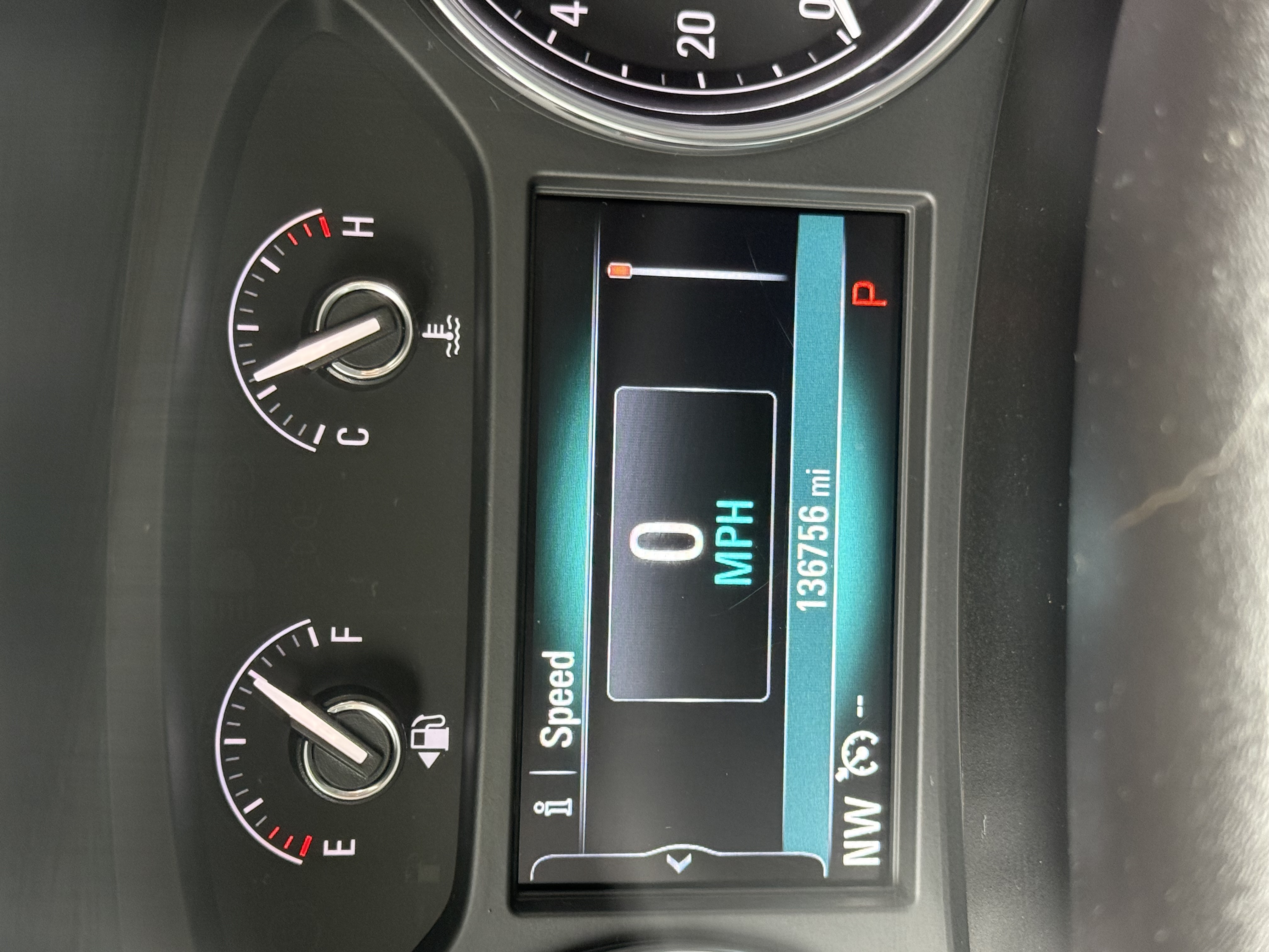 Used 2018 Buick Enclave Essence AWD/4WD image 24