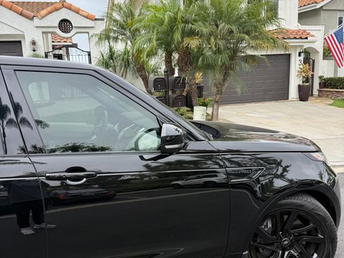 Used 2024 Land Rover Discovery Dynamic SE image 5